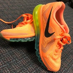 Women’s Nike Shoes size 6.5